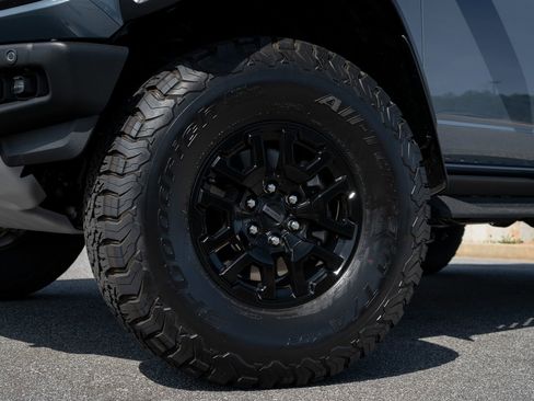 Used 2023 Ford Bronco Raptor image 7