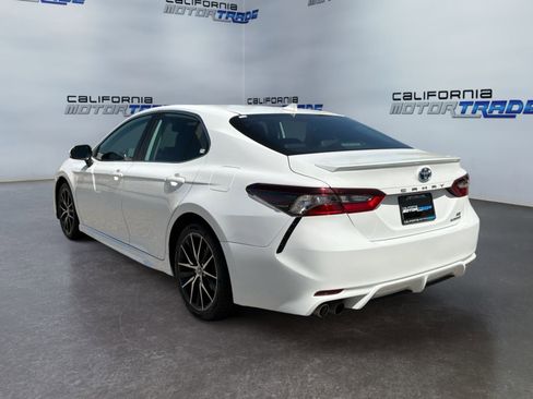Used 2023 Toyota Camry SE w/ Audio Upgrade Package FWD image 7