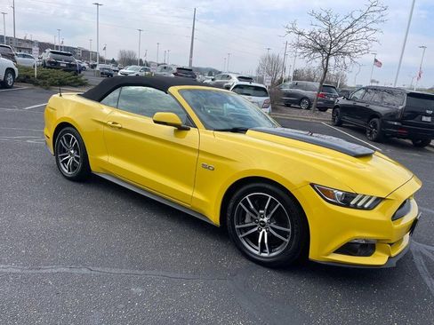 Used 2017 Ford Mustang GT Premium image 34