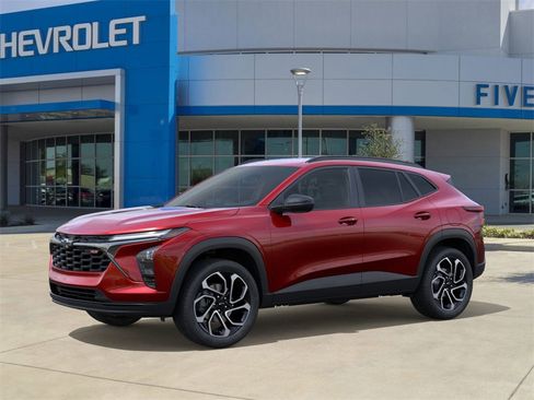 New 2026 Chevrolet Trax RS w/ Driver Confidence Package image 2