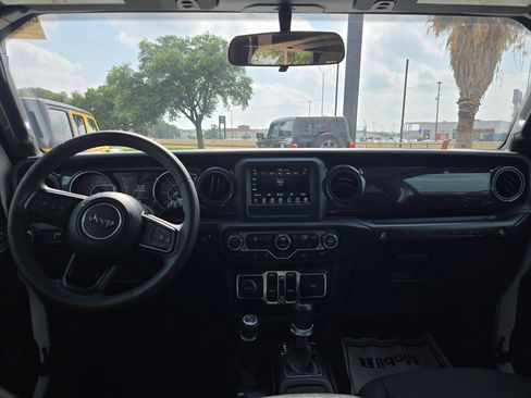 Used 2023 Jeep Wrangler Unlimited Sport AWD/4WD image 15
