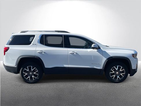 Certified 2023 GMC Acadia SLE w/ Driver Convenience Package image 6