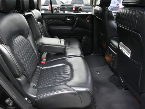 Used 2019 INFINITI QX80 Luxe image 29