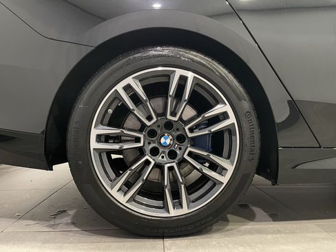 Used 2026 BMW 540i xDrive w/ M Sport Package AWD/4WD image 9