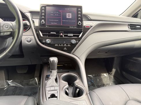 Used 2023 Toyota Camry XSE FWD image 11
