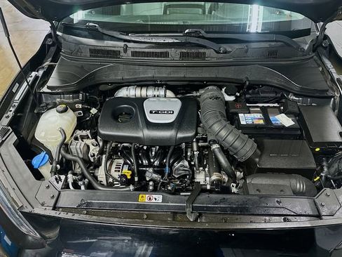 Used 2019 Hyundai Kona Limited image 31