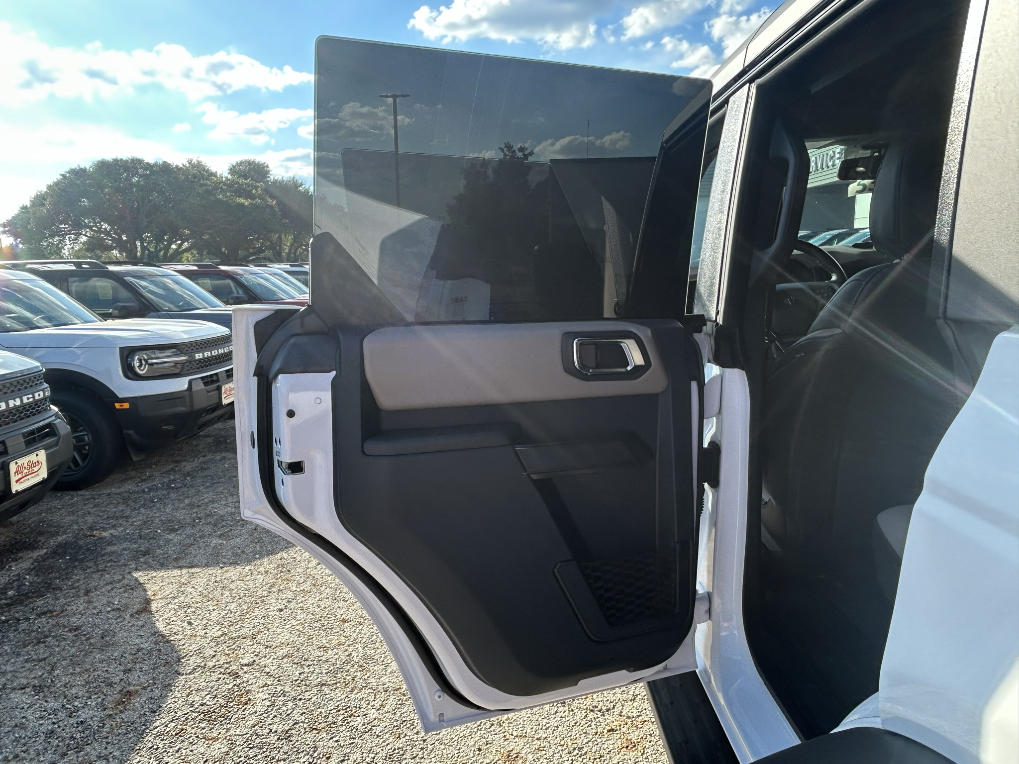 Used 2024 Ford Bronco Wildtrak AWD/4WD image 14