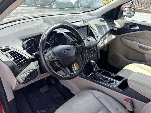 Used 2017 Ford Escape SE w/ SE Leather Comfort Package AWD/4WD image 11