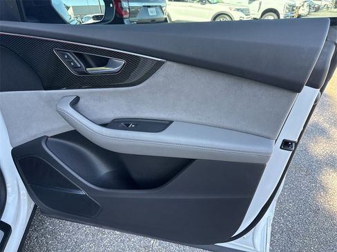 Used 2023 Audi SQ8 Prestige image 15