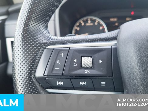 Used 2024 Mitsubishi Outlander SE AWD/4WD image 13