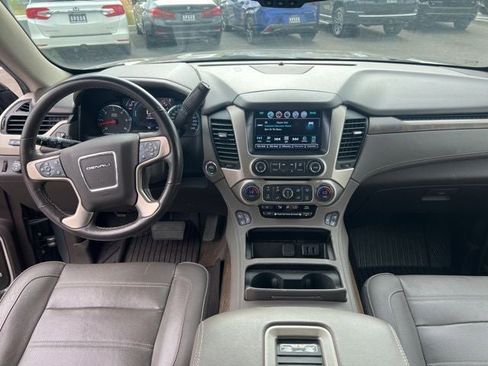 Used 2018 GMC Yukon Denali w/ Open Road Package image 9