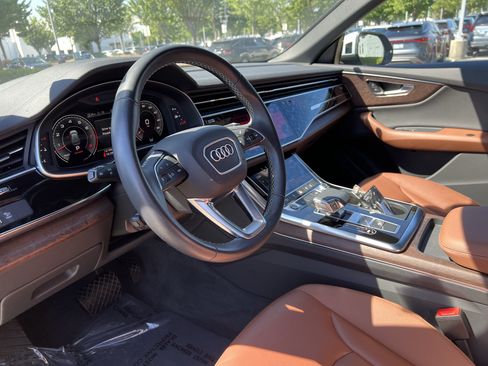 Used 2024 Audi Q8 Premium AWD/4WD image 17