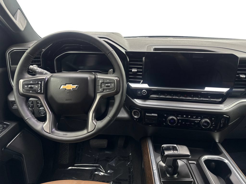 Used 2023 Chevrolet Silverado 1500 High Country w/ Technology Package AWD/4WD image 55