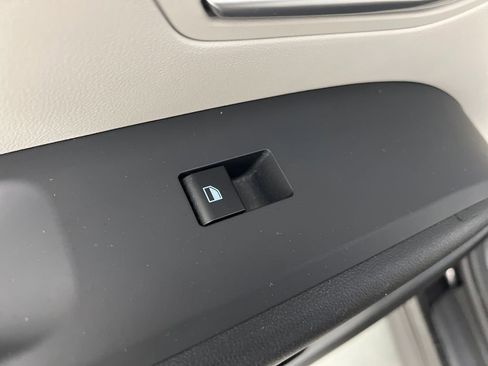 Used 2025 Hyundai Tucson SEL FWD image 16
