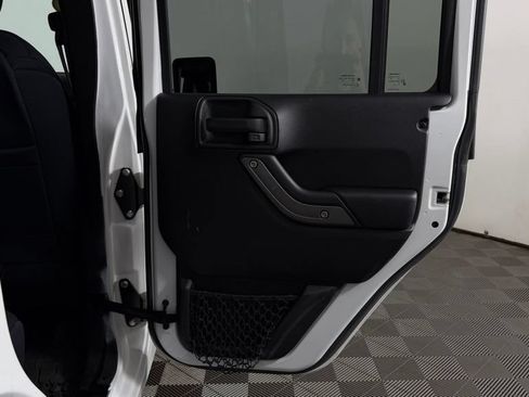 Used 2017 Jeep Wrangler Unlimited Sport w/ Quick Order Package 24S AWD/4WD image 27