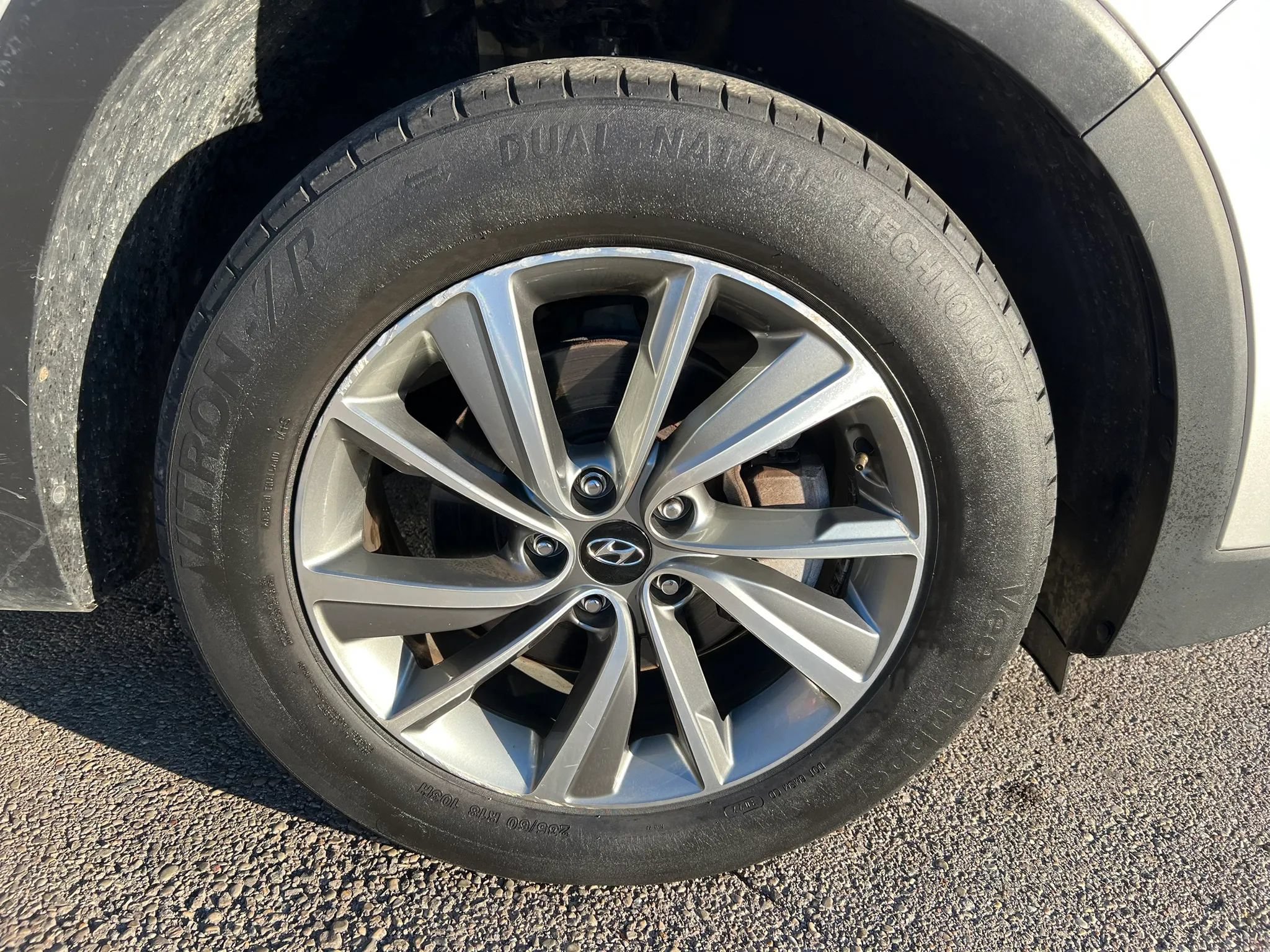 Used 2019 Hyundai Santa Fe SEL AWD/4WD image 10