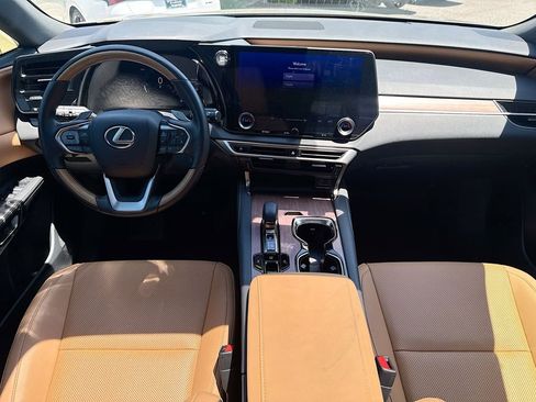 Used 2025 Lexus RX 350 Premium w/ Accessory Package (Z1) FWD image 25