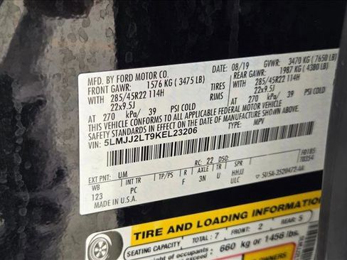 Used 2019 Lincoln Navigator Reserve image 25