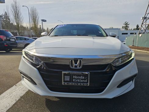 Used 2018 Honda Accord LX image 2