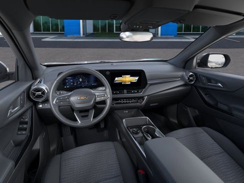 New 2026 Chevrolet Equinox LT w/ LPO, Floor Liner Package image 15