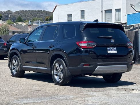 Certified 2023 Honda Pilot EX-L image 6