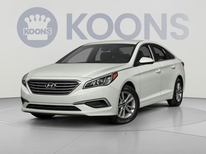 Used 2015 Hyundai Sonata SE w/ Option Group 09
