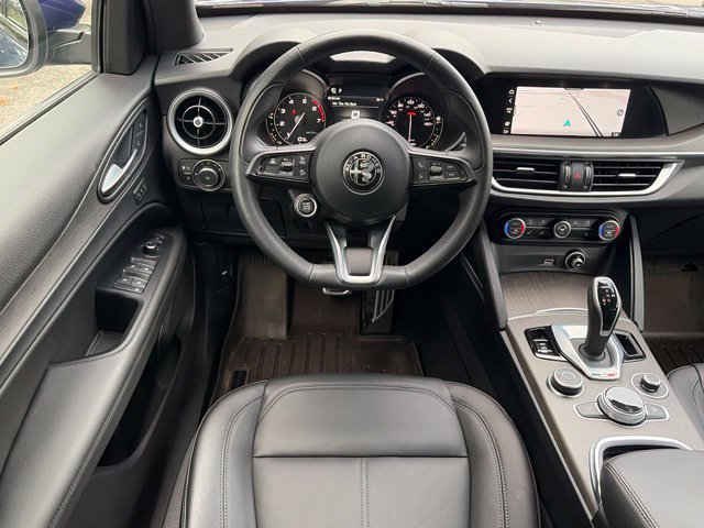 Used 2023 Alfa Romeo Stelvio Ti AWD/4WD image 47