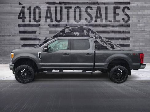 Used 2017 Ford F250 Lariat w/ Lariat Value Package image 7