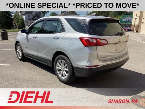 Used 2019 Chevrolet Equinox LS FWD image 5