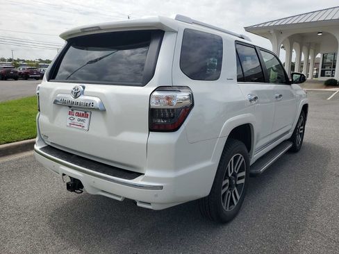 Used 2022 Toyota 4Runner Limited AWD/4WD image 8