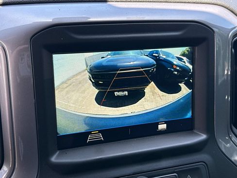 Used 2019 Chevrolet Silverado 1500 Custom Trail Boss w/ Custom Convenience Package AWD/4WD image 17