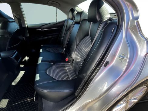 Used 2024 Toyota Camry SE image 13