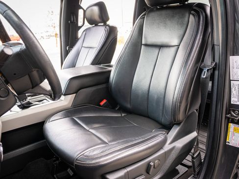 Used 2020 Ford F150 Lariat w/ Equipment Group 502A Luxury AWD/4WD image 9