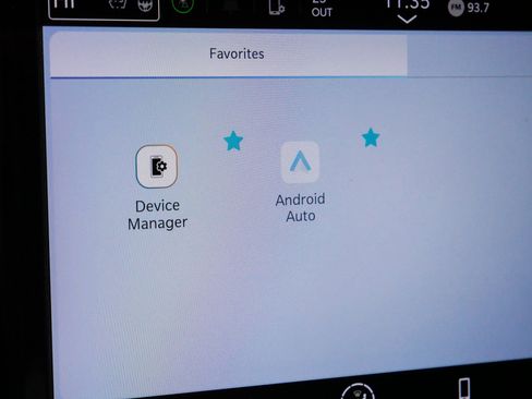 Used 2024 Chrysler Pacifica Touring-L image 30