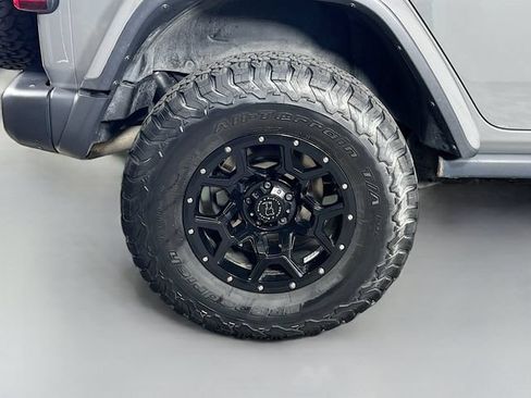 Used 2019 Jeep Wrangler Unlimited Rubicon AWD/4WD image 37