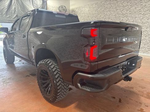 Used 2021 Chevrolet Silverado 1500 LT Trail Boss w/ Convenience Package II AWD/4WD image 5