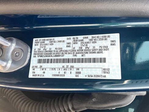 Used 2020 Ford Escape SE image 25