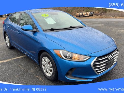 Used 2018 Hyundai Elantra SE w/ Cargo Package image 3