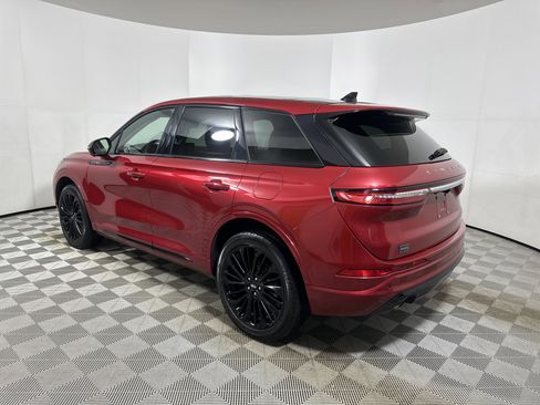 Certified 2024 Lincoln Corsair AWD w/ Equipment Group 101A image 5