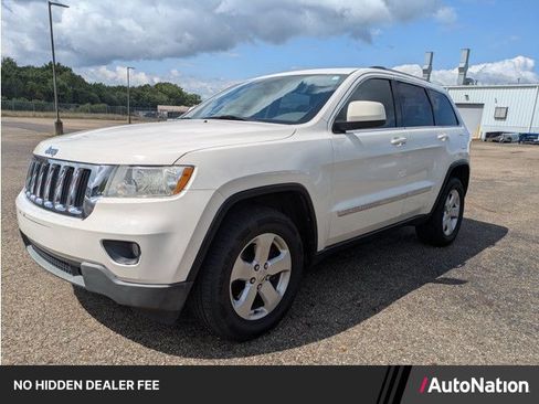 Used 2012 Jeep Grand Cherokee Laredo AWD/4WD image 1