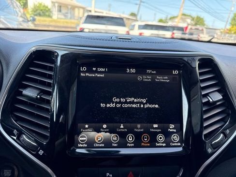Used 2019 Jeep Cherokee Limited AWD/4WD image 22