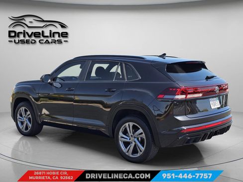 Used 2025 Volkswagen Atlas Cross Sport SEL R-Line AWD/4WD image 10