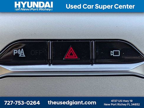 Used 2023 Ford Explorer XLT w/ Equipment Group 202A image 29