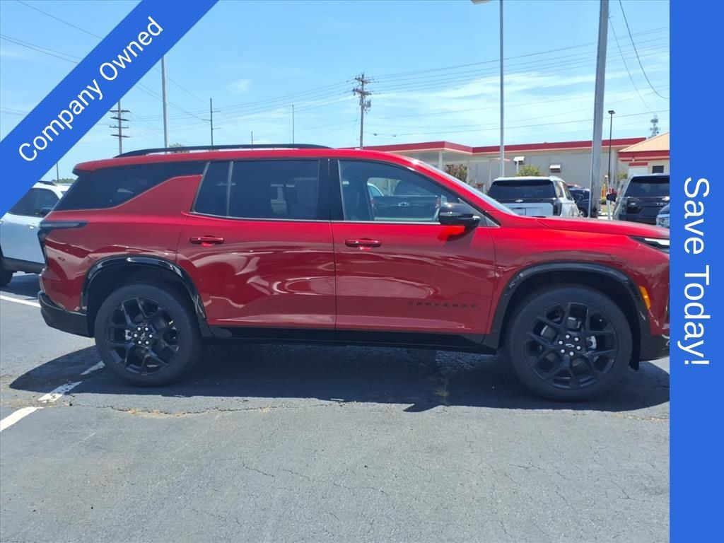 New 2026 Chevrolet Traverse RS FWD image 2
