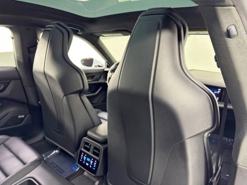 Used 2020 Porsche Taycan image 38