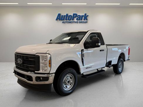 New 2026 Ford F250 XL w/ XL Chrome Package AWD/4WD image 3