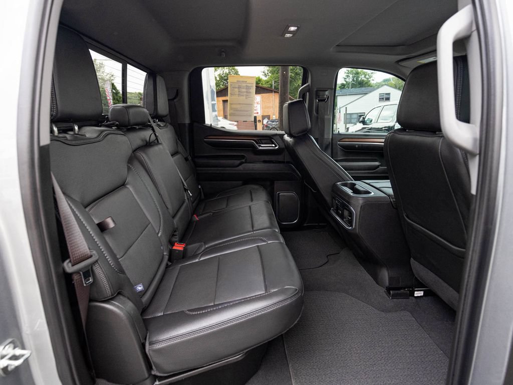 Used 2024 GMC Sierra 1500 Denali w/ Denali Reserve Package AWD/4WD image 27