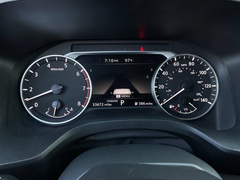 Used 2025 Nissan Rogue SV FWD image 28