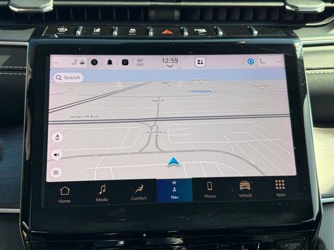 Used 2023 Jeep Grand Cherokee Limited image 24