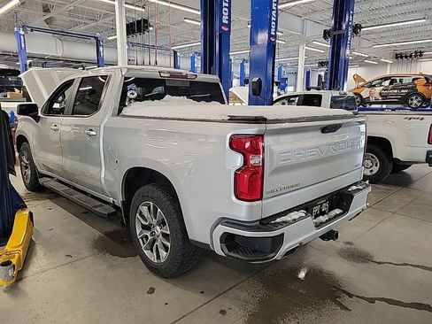 Used 2019 Chevrolet Silverado 1500 RST AWD/4WD image 6